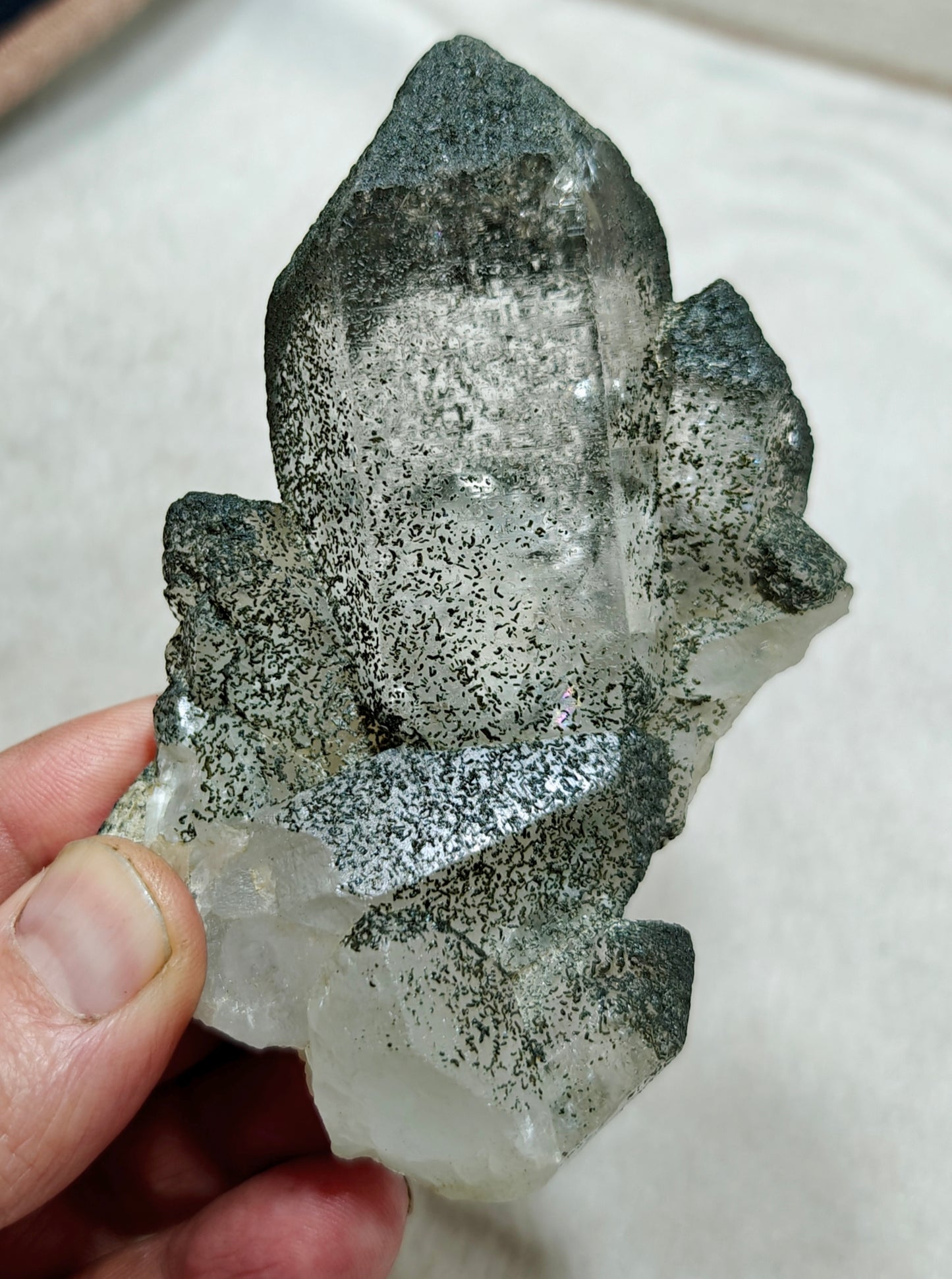 Single beautifully terminated quartz Crystals with sprinkled chlorite 237 grams