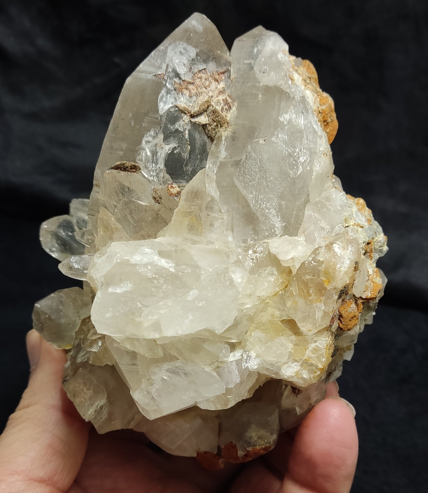 Natural terminated Quartz Specimen with Siderite 762 grams