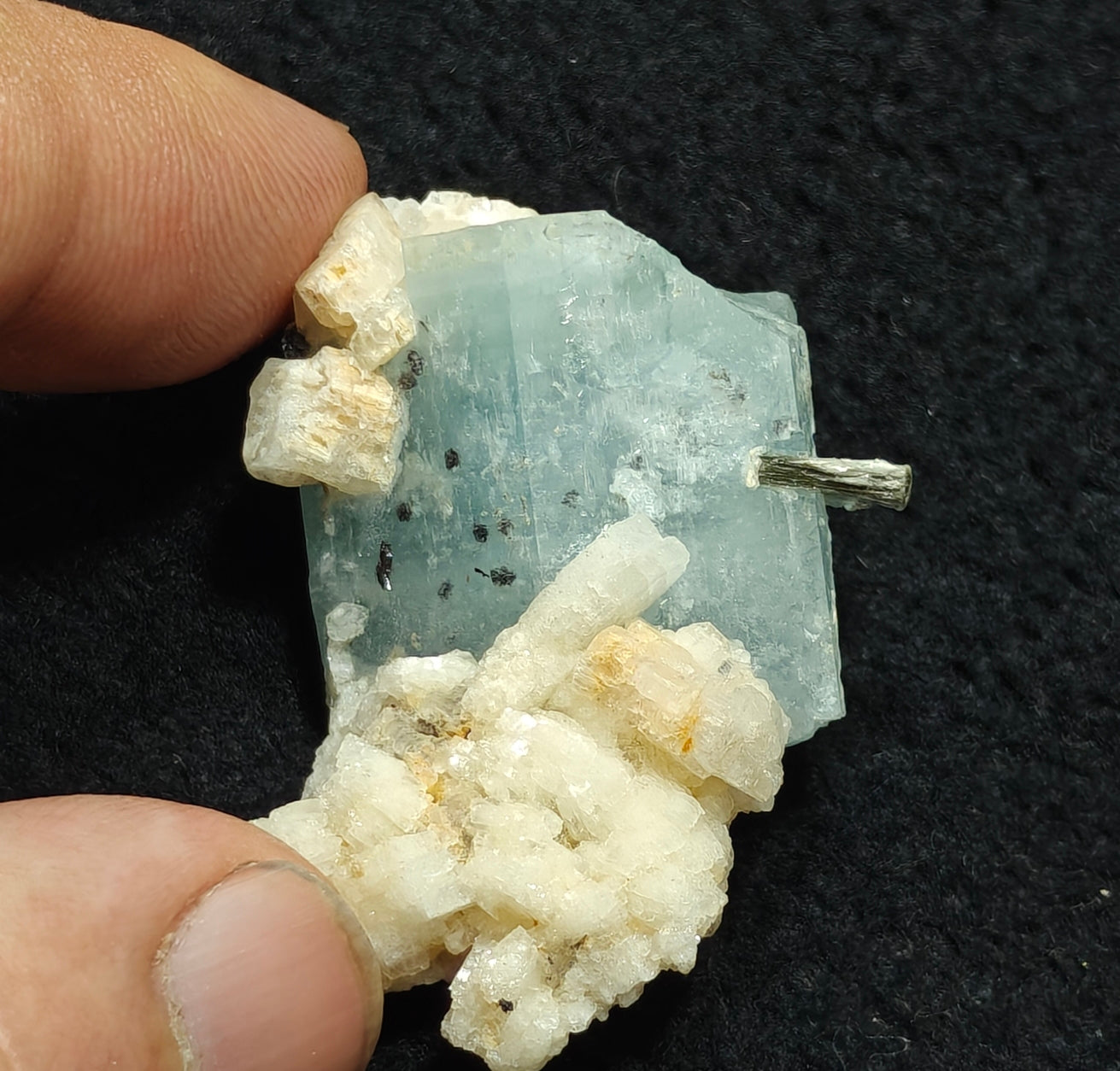 Single beautiful terminated Afghanistan Aquamarine Crystal with albite 25 grams