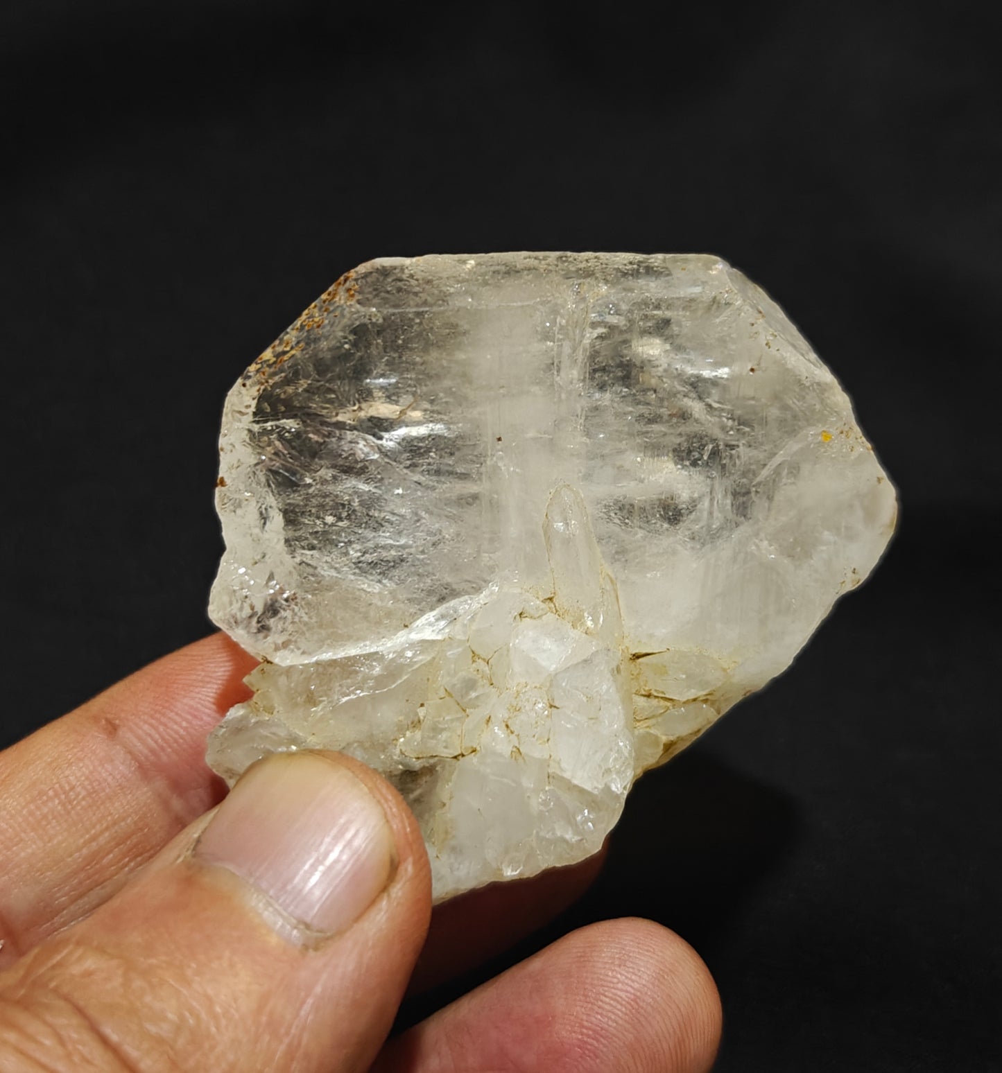 Natural faden quartz crystal 5.5x5x1.5cm