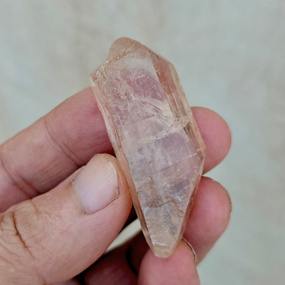 peach color Topaz crystal 32 grams
