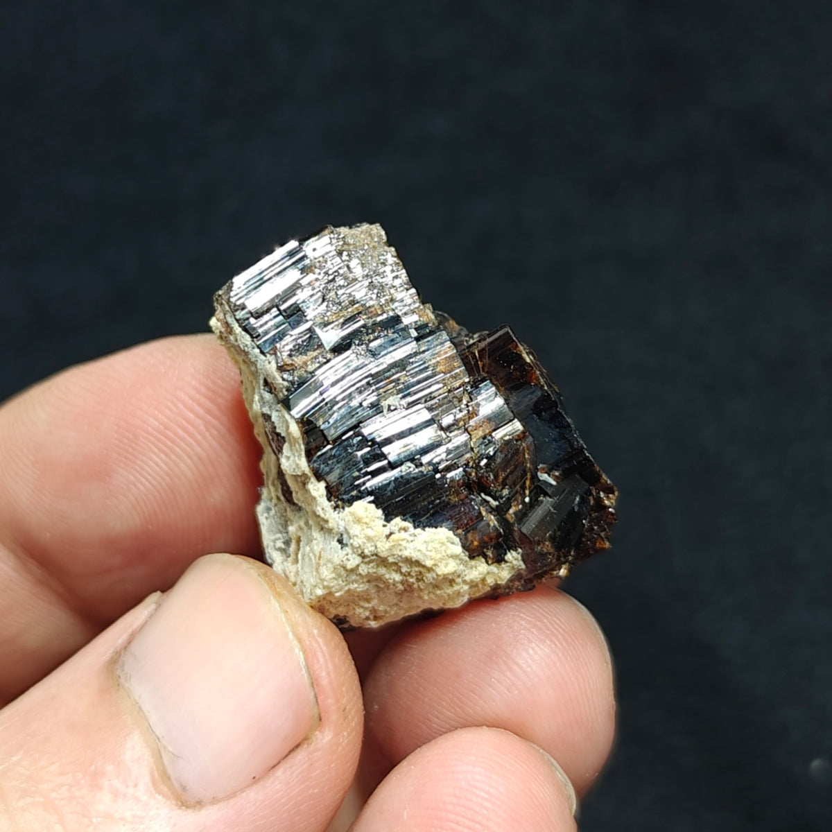 Natural dark brown Vesuvianite 19 grams