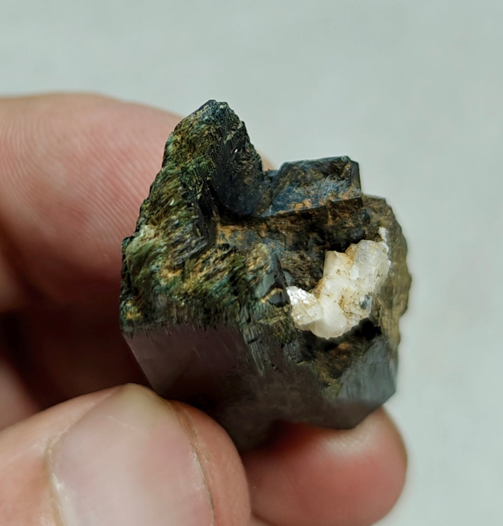 Natural aegirine crystal 18g