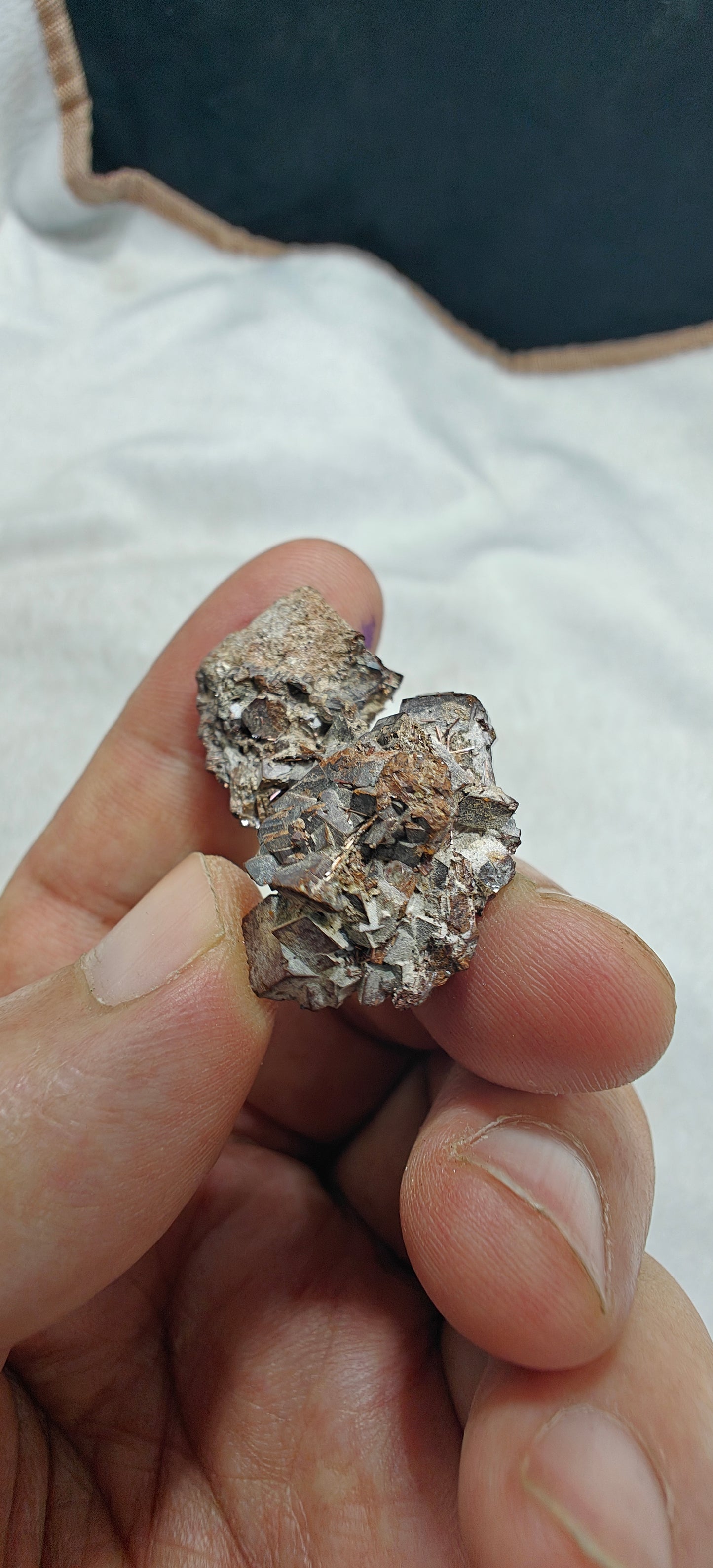 Natural siderite cluster with rutiles small size 11 grams