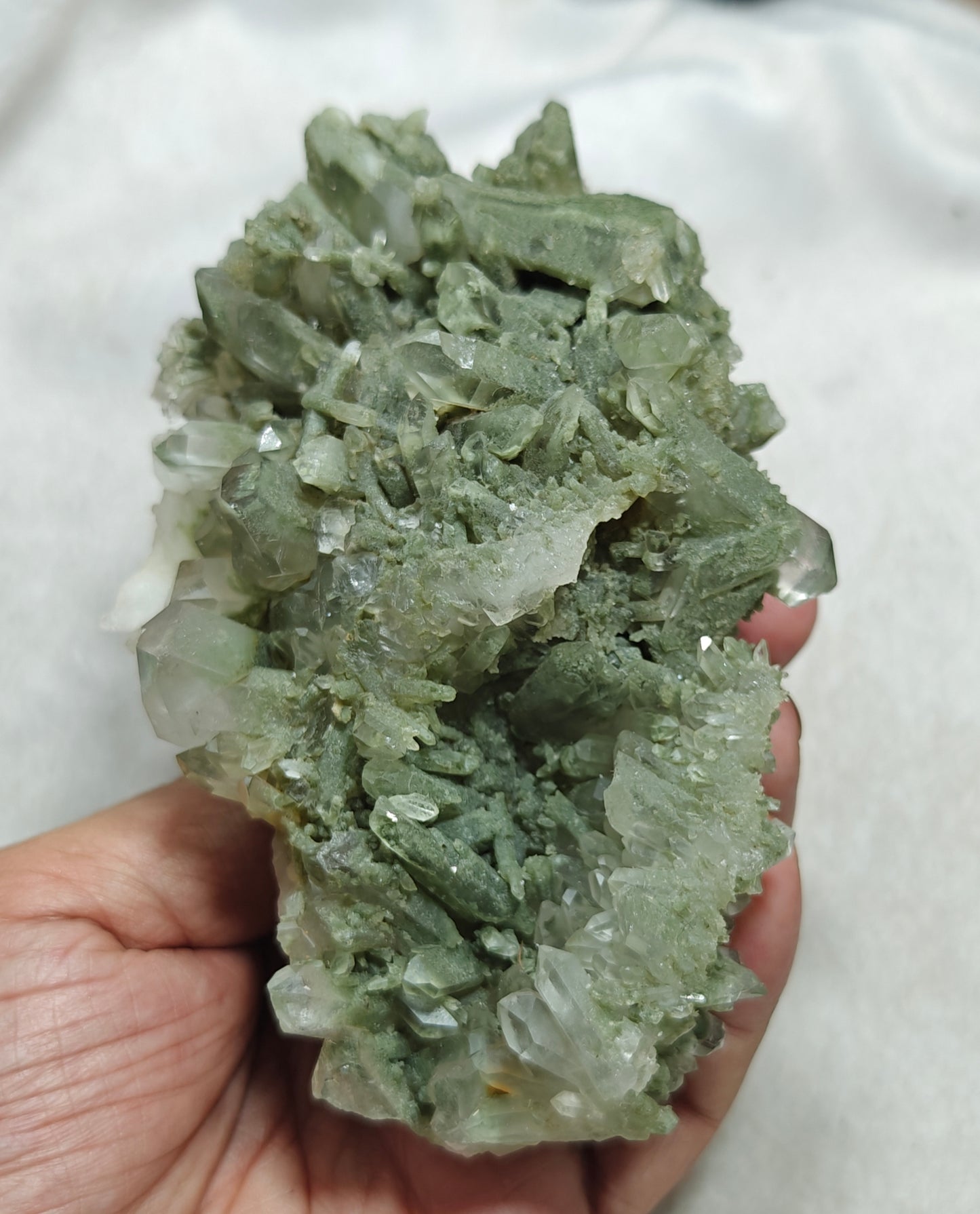 Chlorite Quartz crystals cluster 577 grams