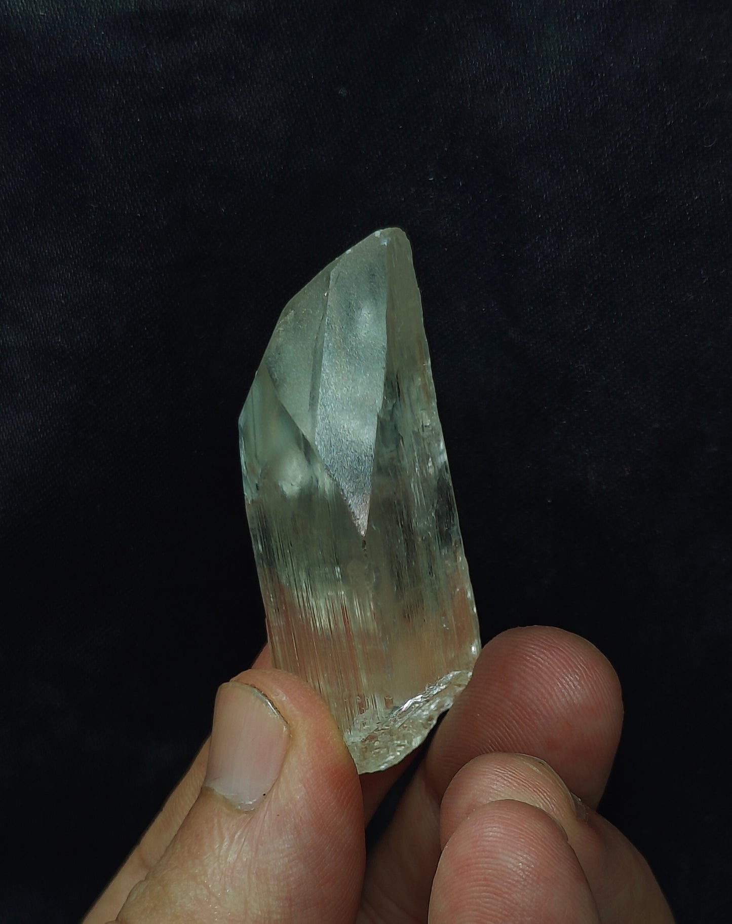 Natural spodumene crystal 52 grams