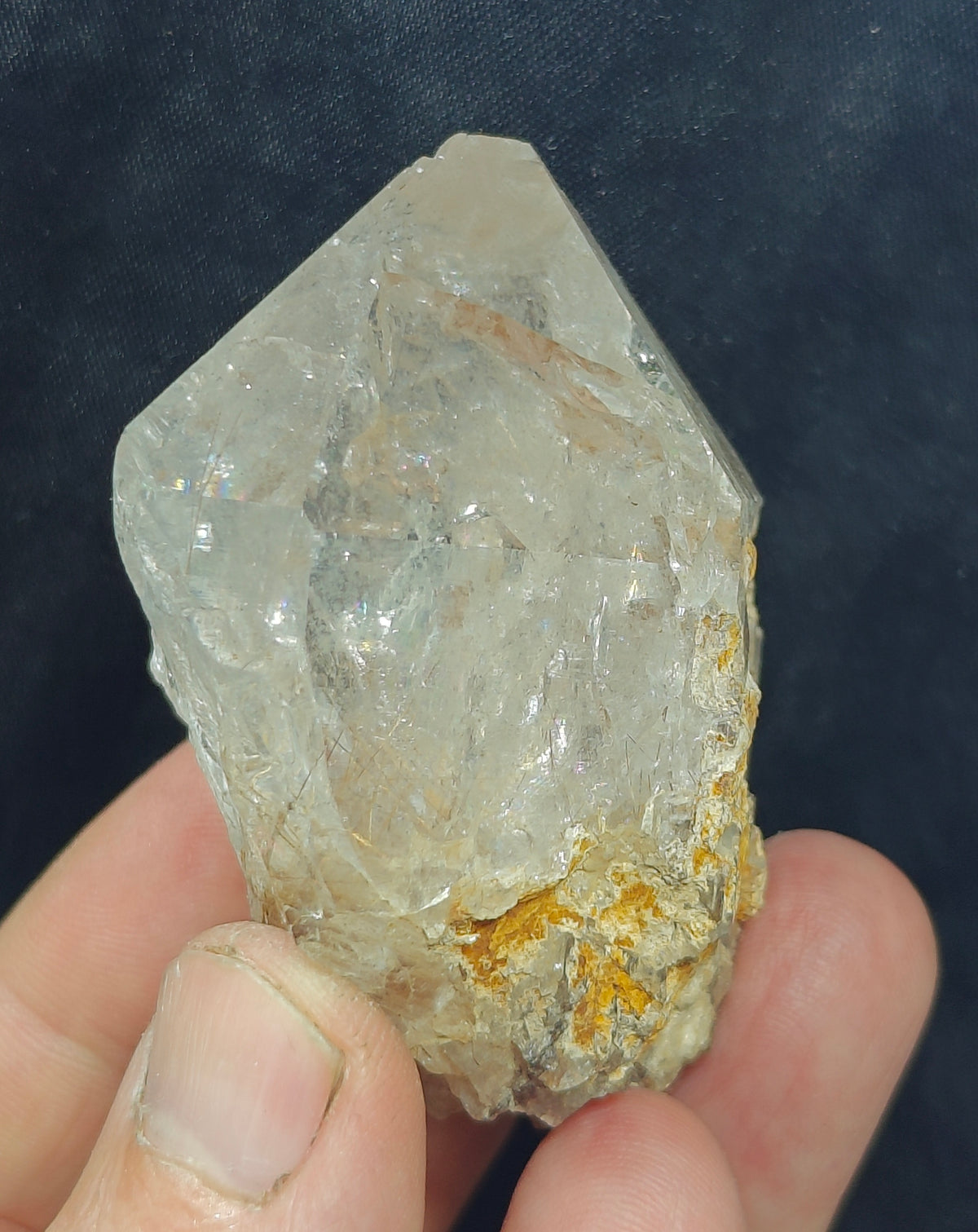 Rutile included quartz Crystal 135 grams
