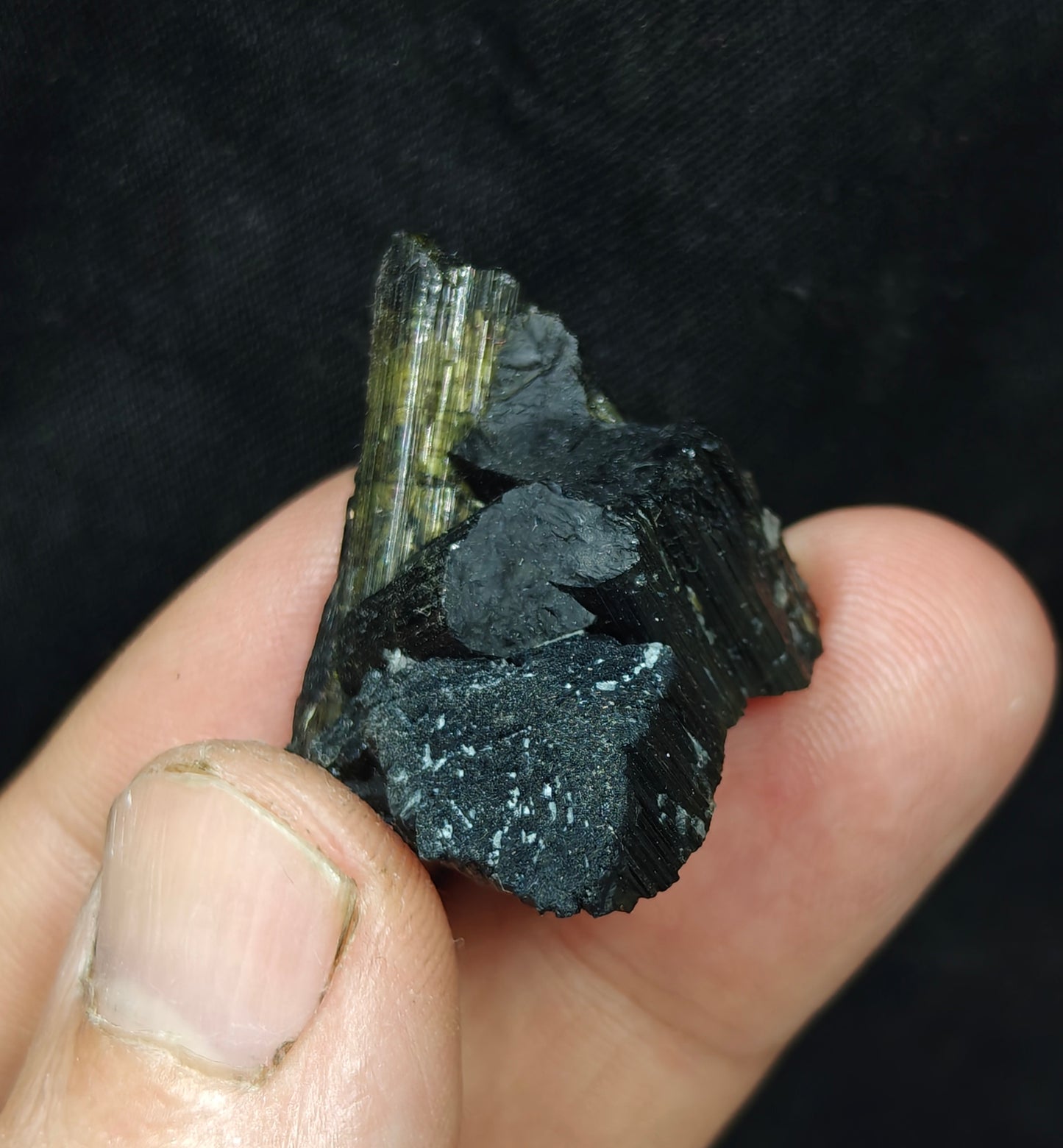 Dark green color Tourmaline with chatoyance effect 19 grams