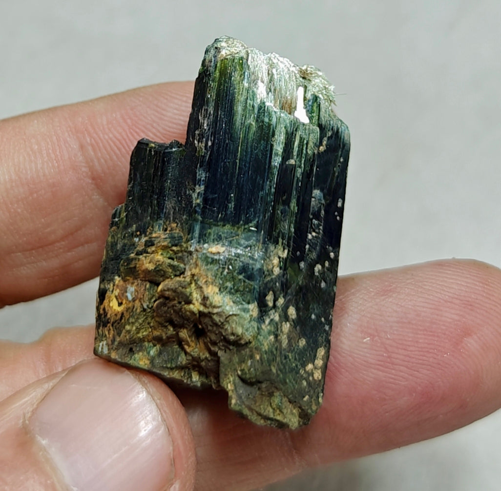 Natural aegirine crystal 18g