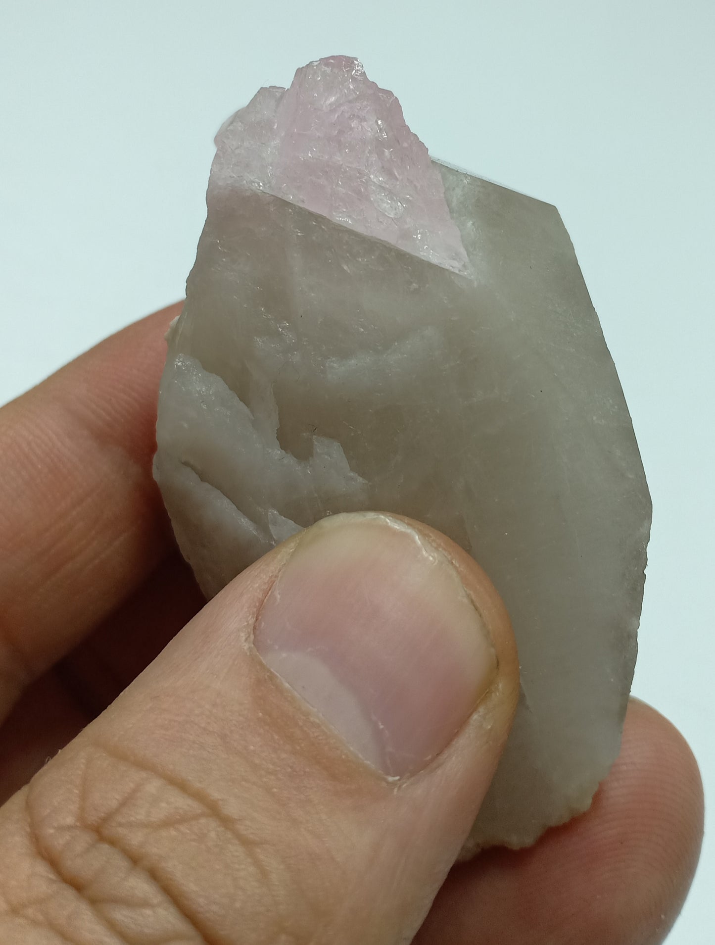 An amazing beautiful specimens of pink Tourmaline crystals Terminated smoky quartz 80g