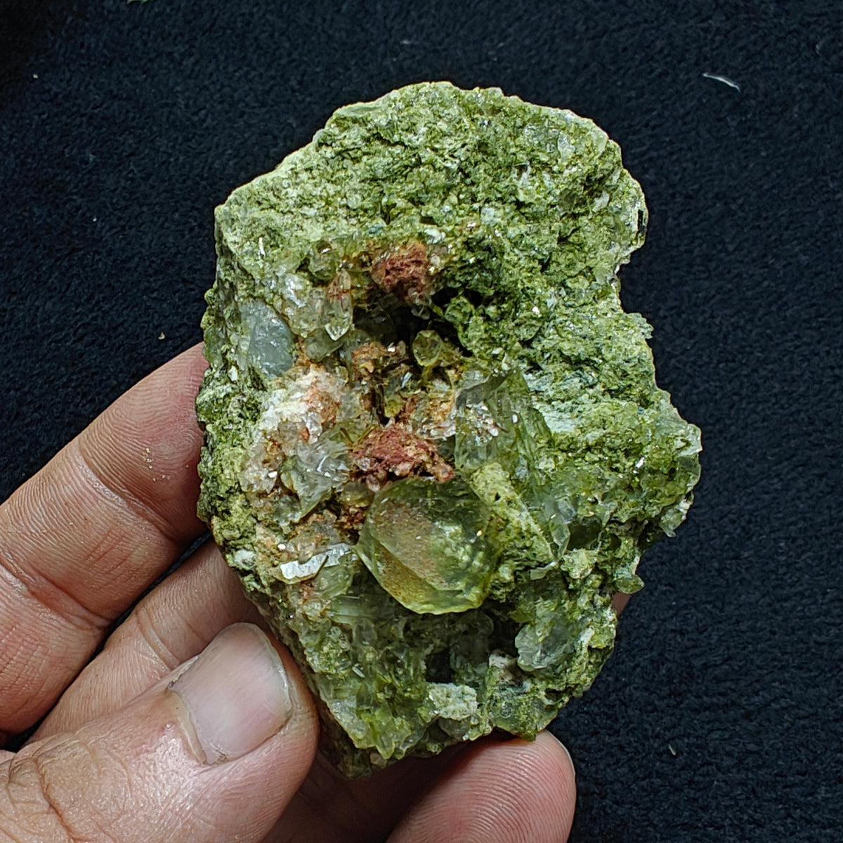 Epidote quartz 124 grams