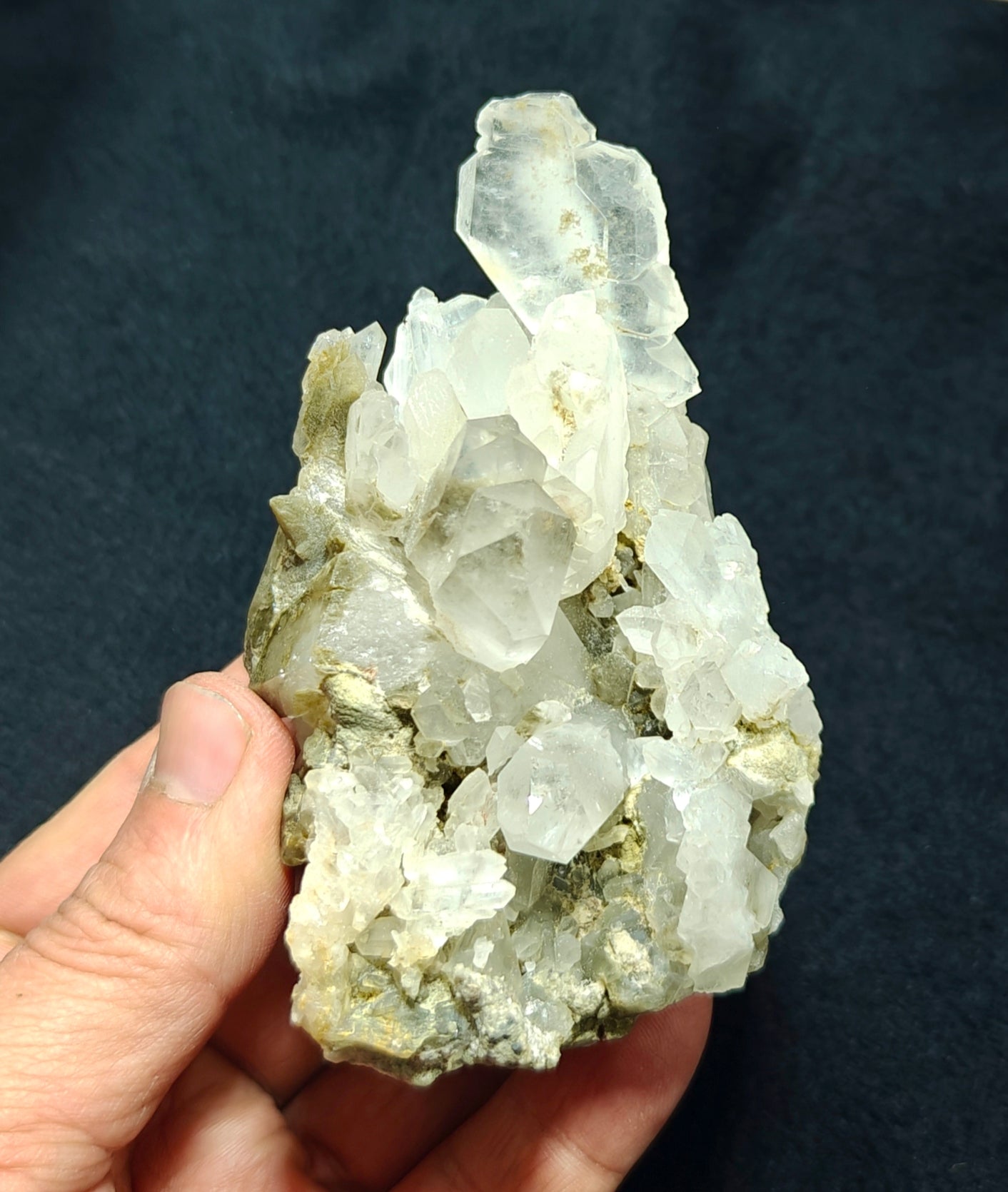 Natural Faden Quartz Crystal Specimen with chlorite inclusions 230 grams
