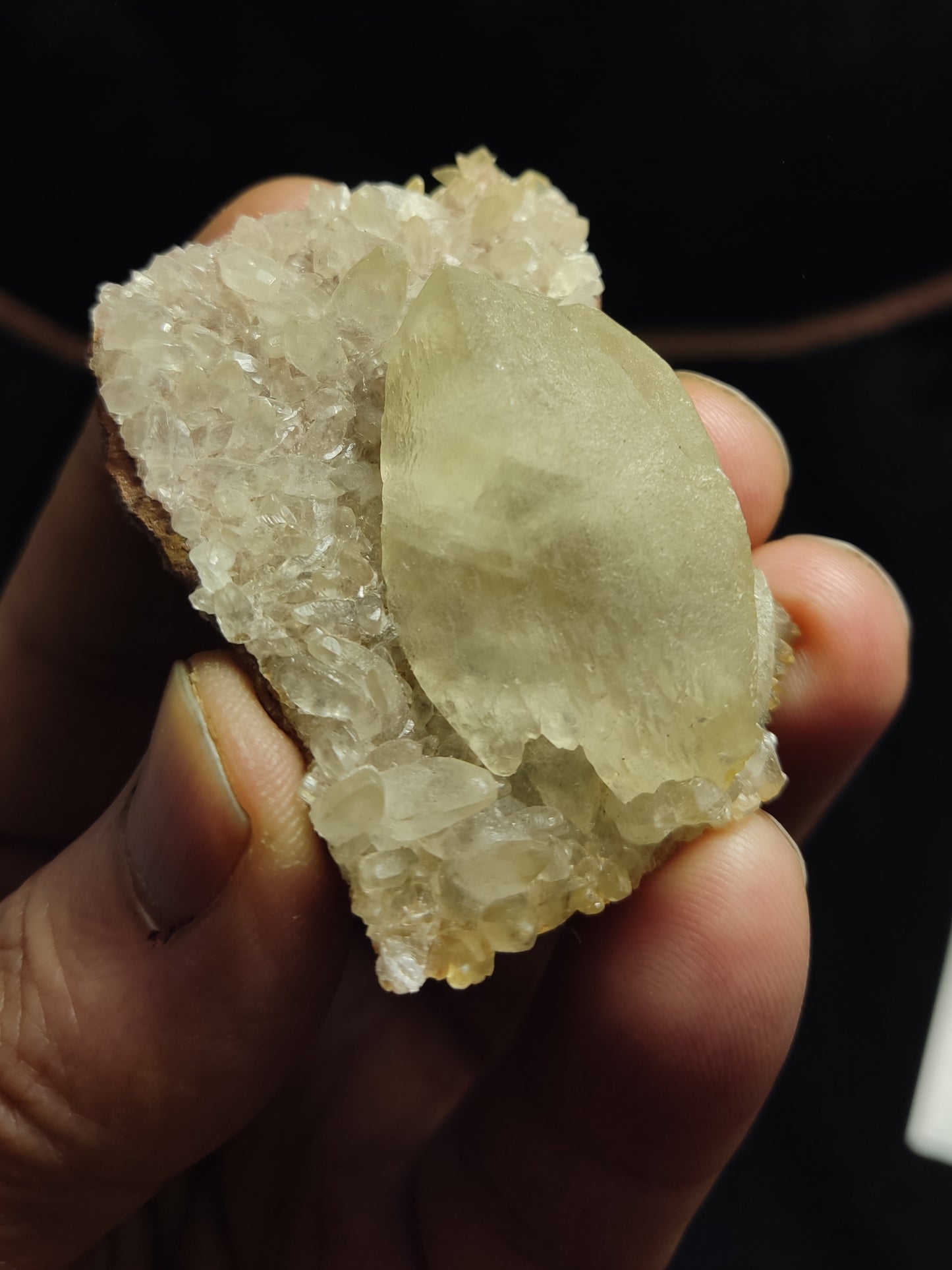 Natural dogtooth calcite cluster 37 grams