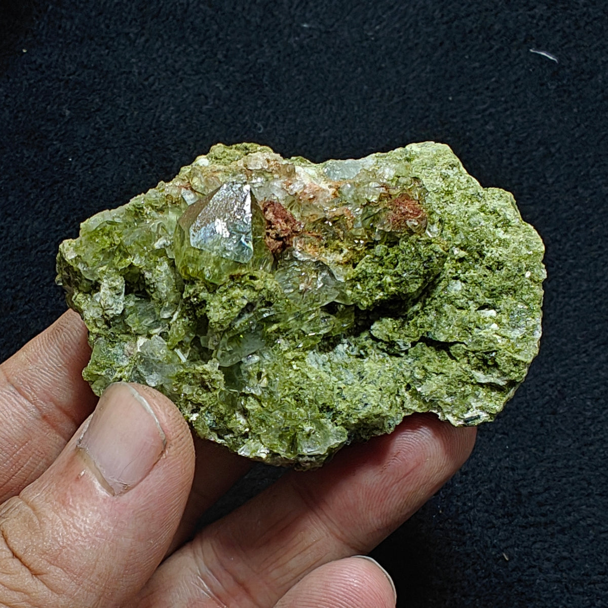 Epidote quartz 124 grams