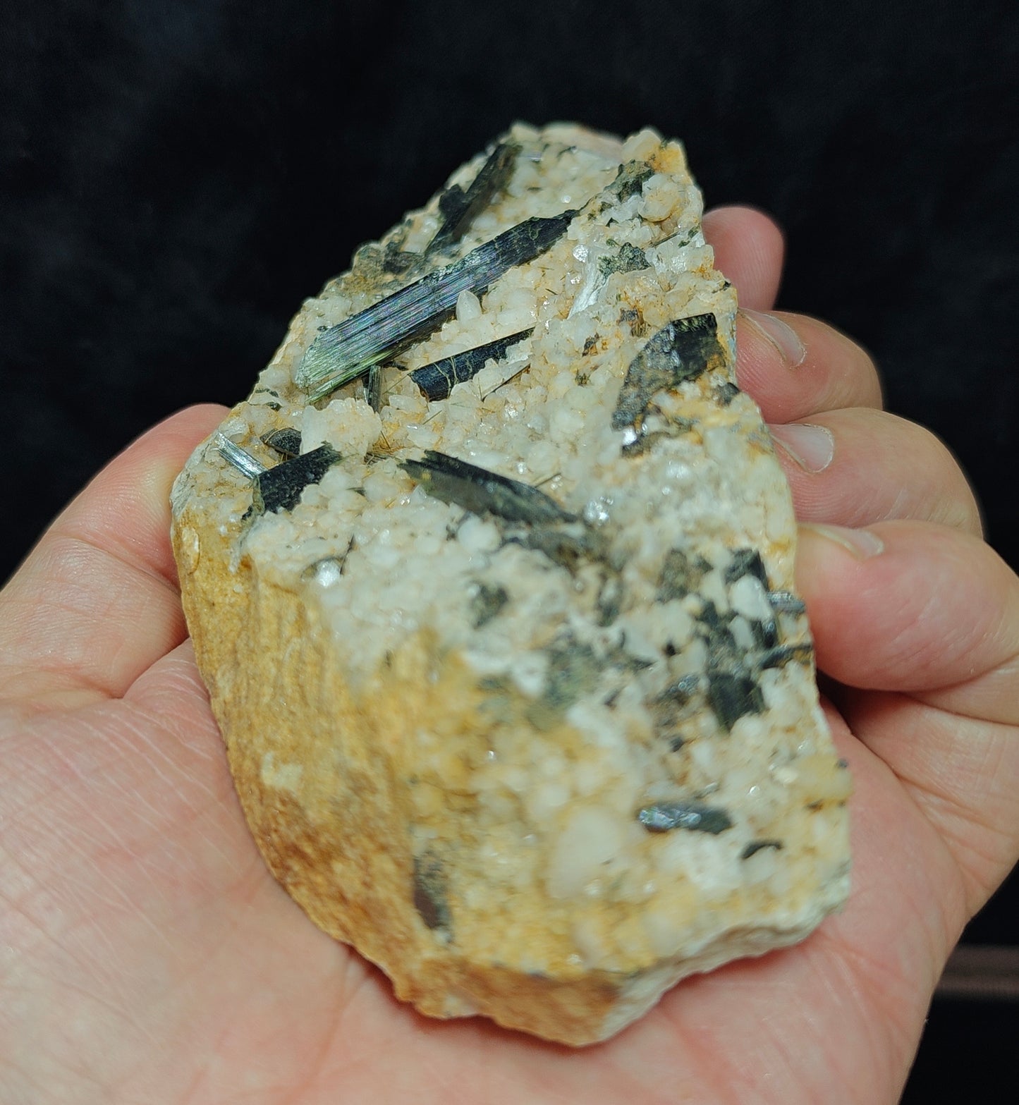 Natural aegirine crystals on matrix specimen 284 grams