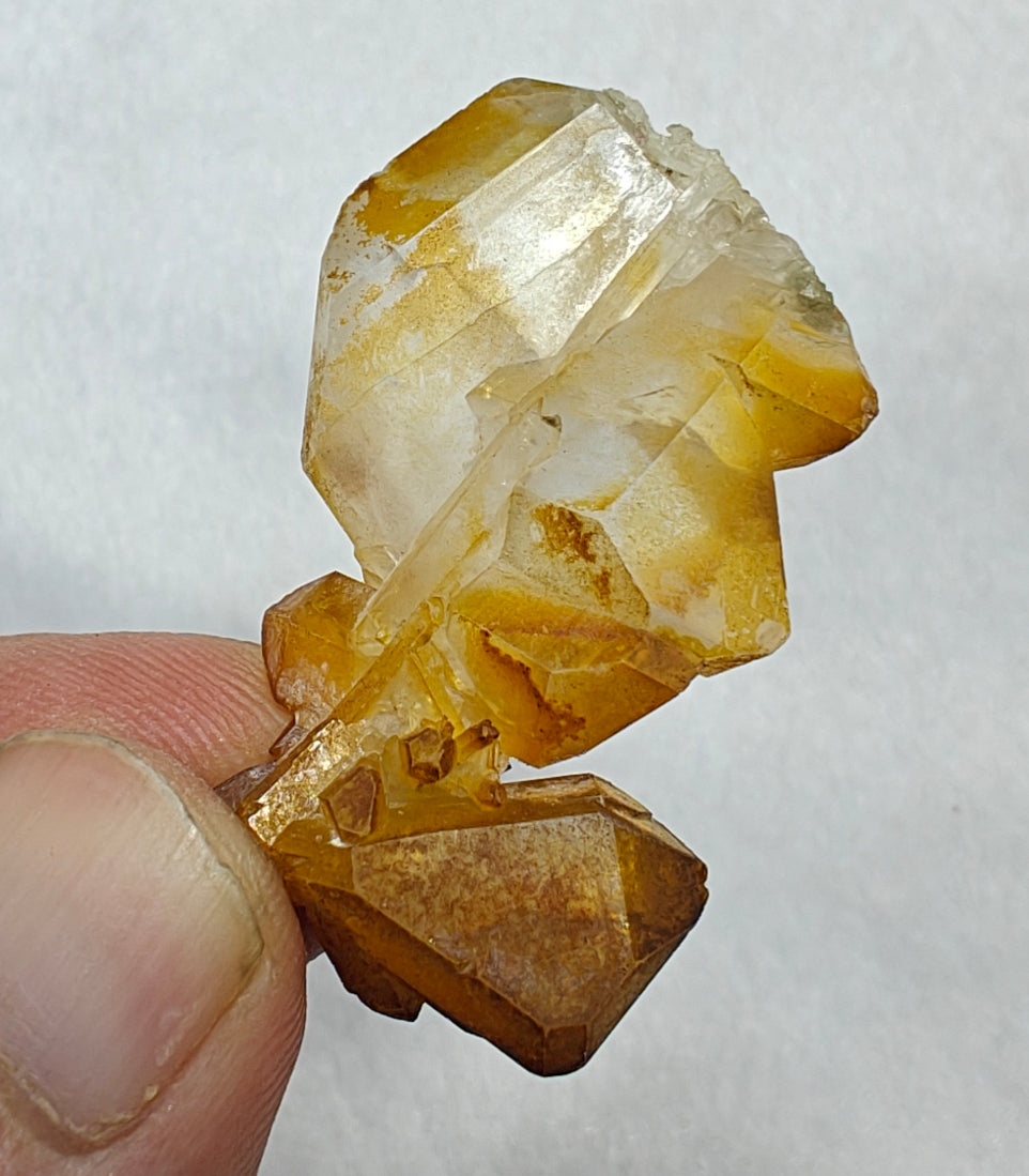 Natural iron included yellow faden quartz 17 grams