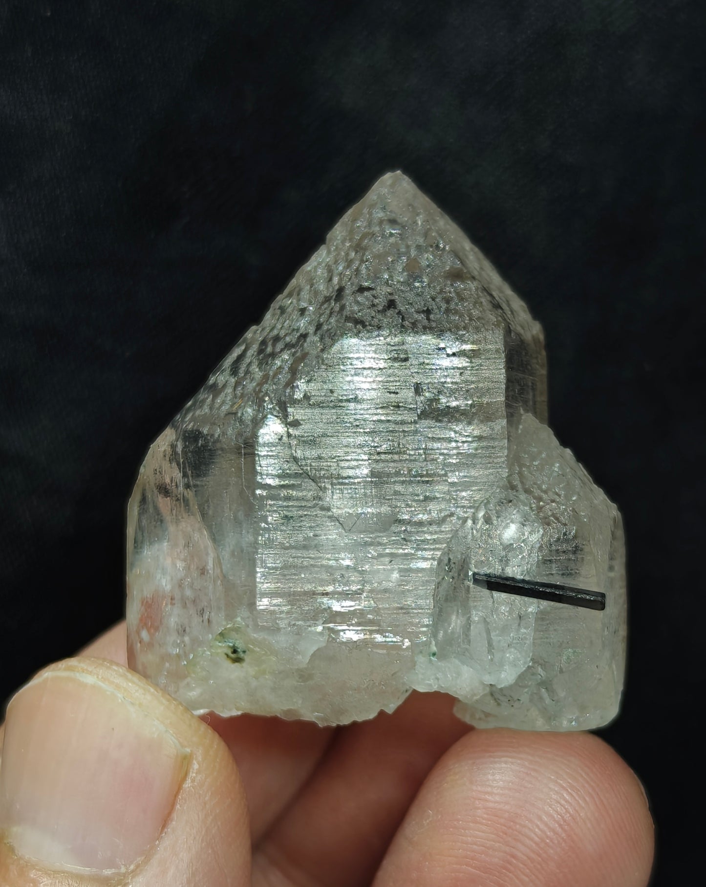Natural terminated specimen of quartz crystals with associated Garnet 33 grams