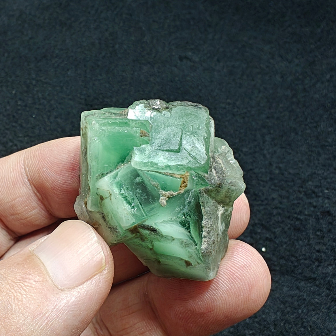 Natural green fluorite 39 grams