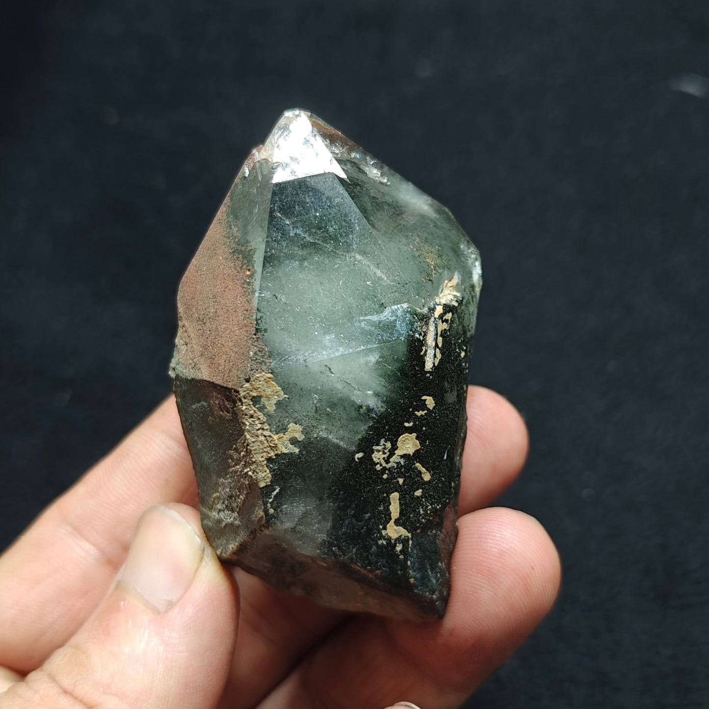 Hematite chlorite Quartz Crystal 125 grams