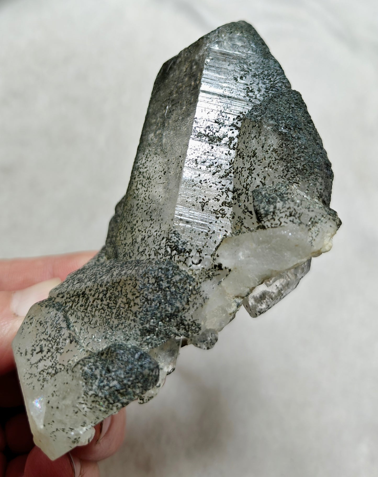 Single beautifully terminated quartz Crystals with sprinkled chlorite 237 grams