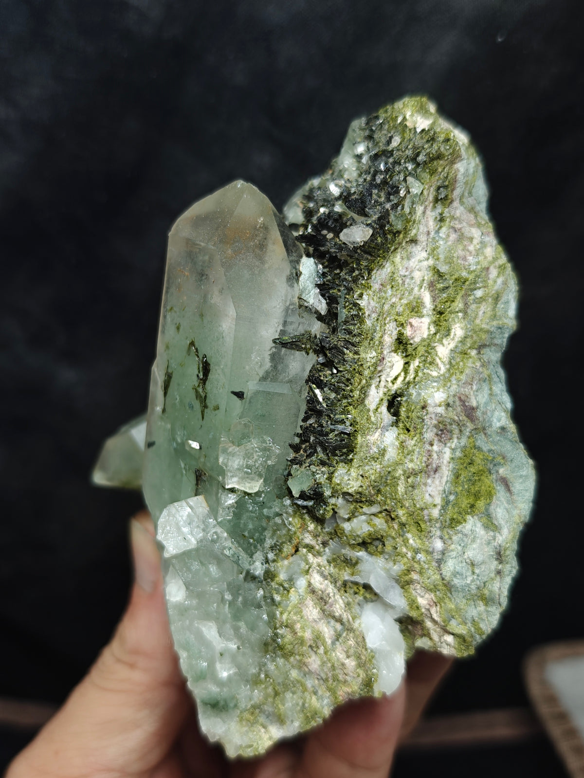 Natural quartz Epidote cluster 448 grams
