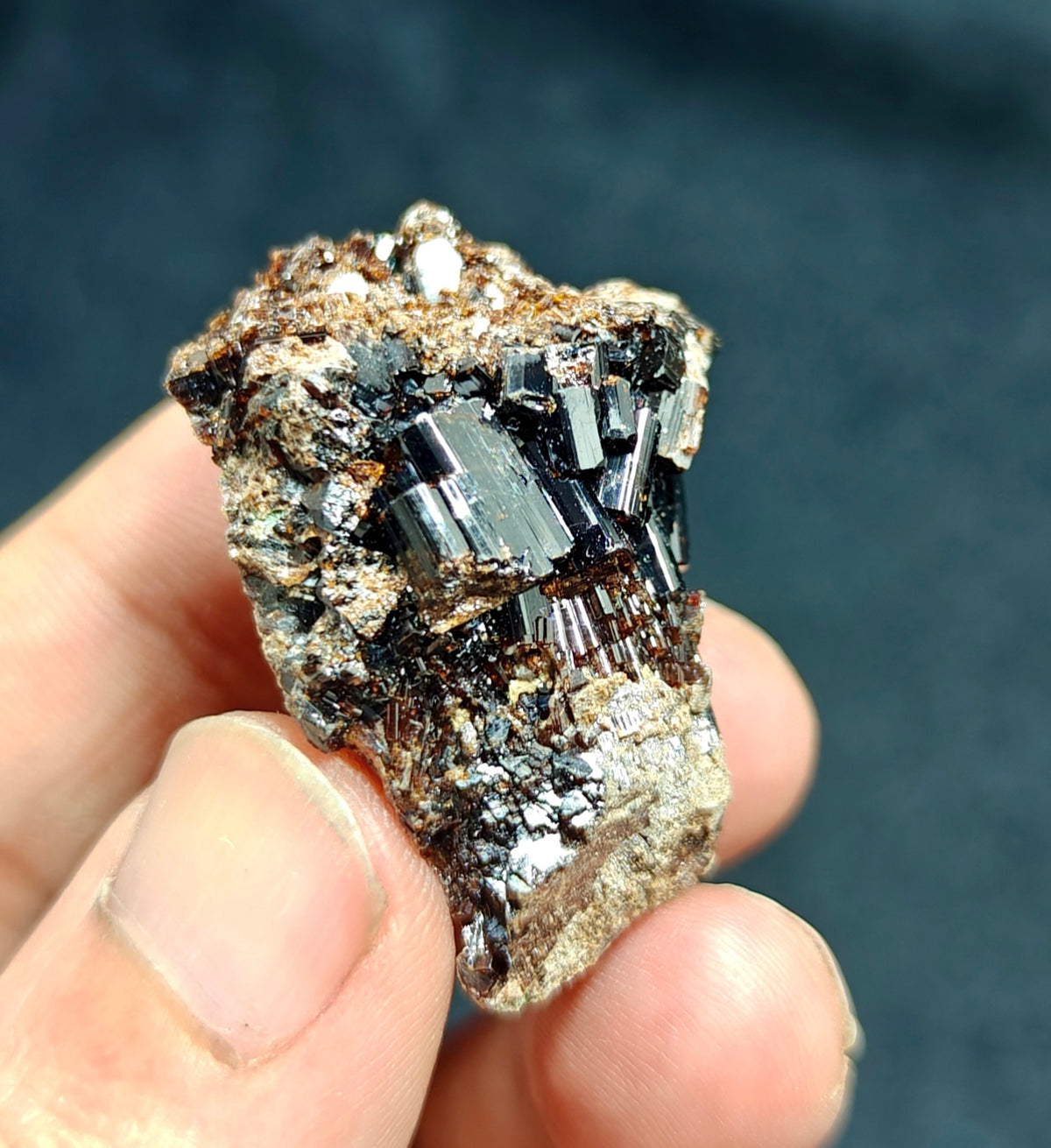 Natural usterous crystal specimen of dark brown Vesuvianite 32.5 grams