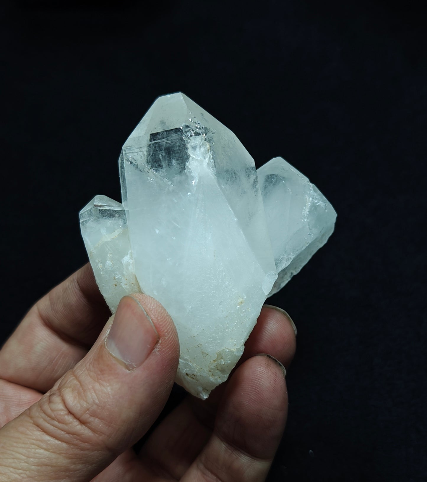 Natural terminated clear Quartz Crystals 128 grams