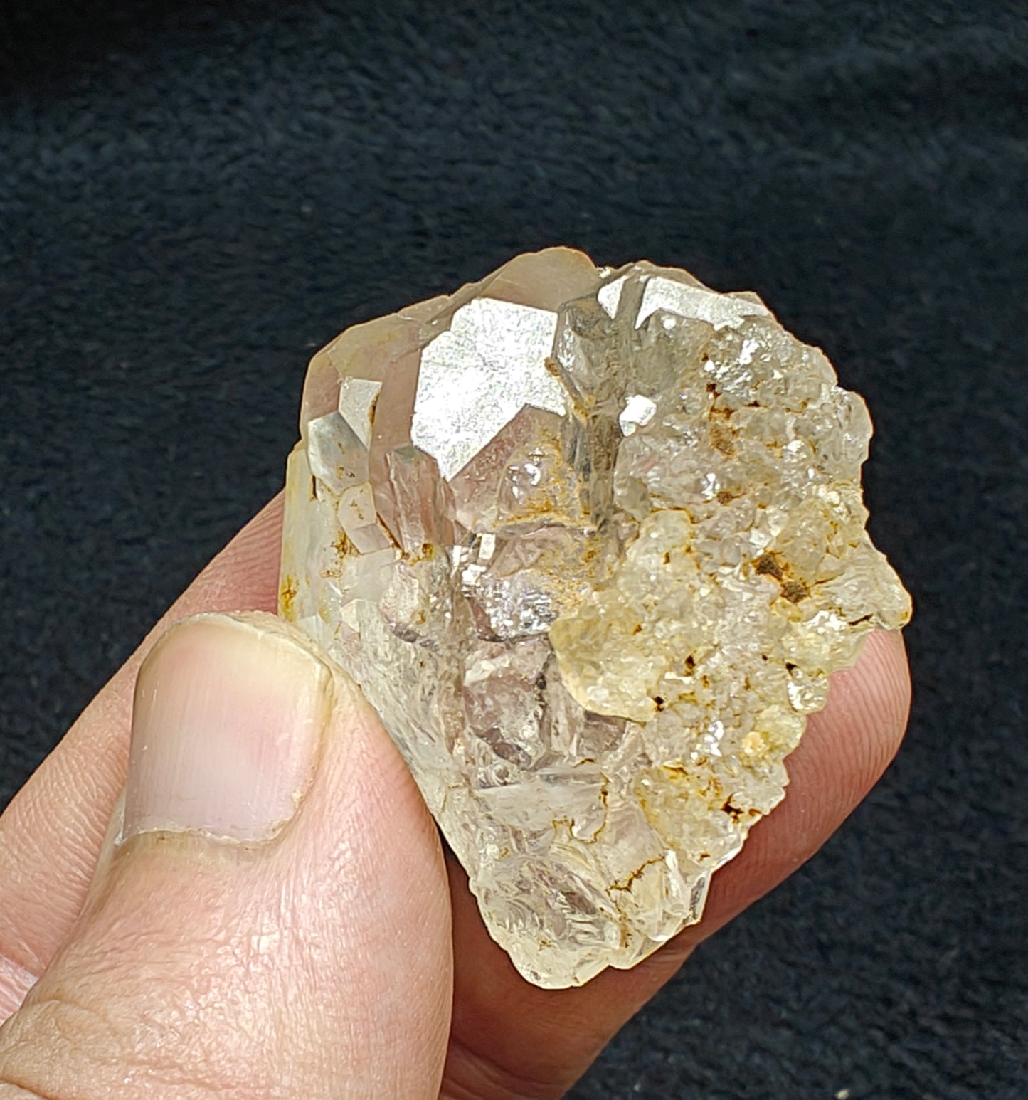 Natural terminated gwindel quartz crystal 29 grams