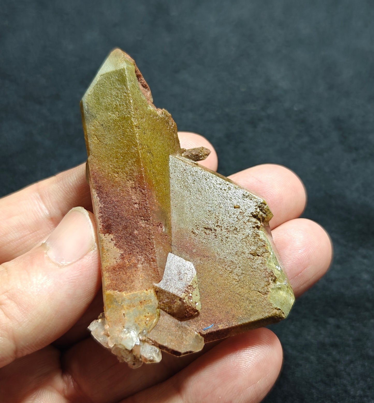 Chlorite hematite/iron quartz 56 grams