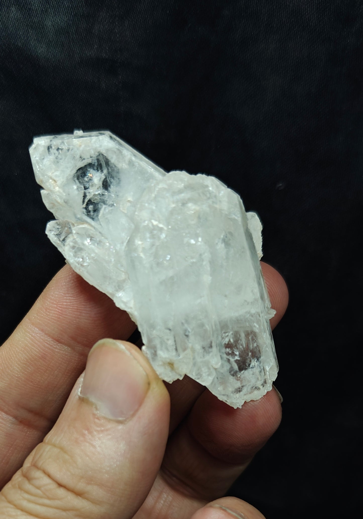 Natural terminated Faden Quartz crystals specimen 41 grams