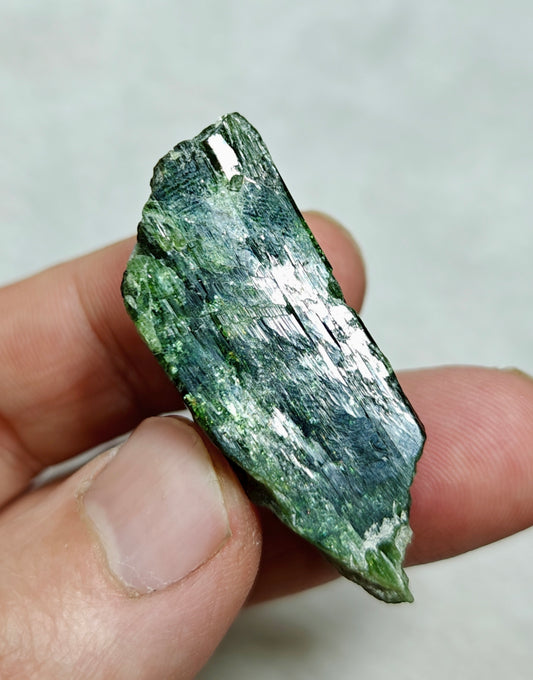Natural Green diopside crystal 25 grams