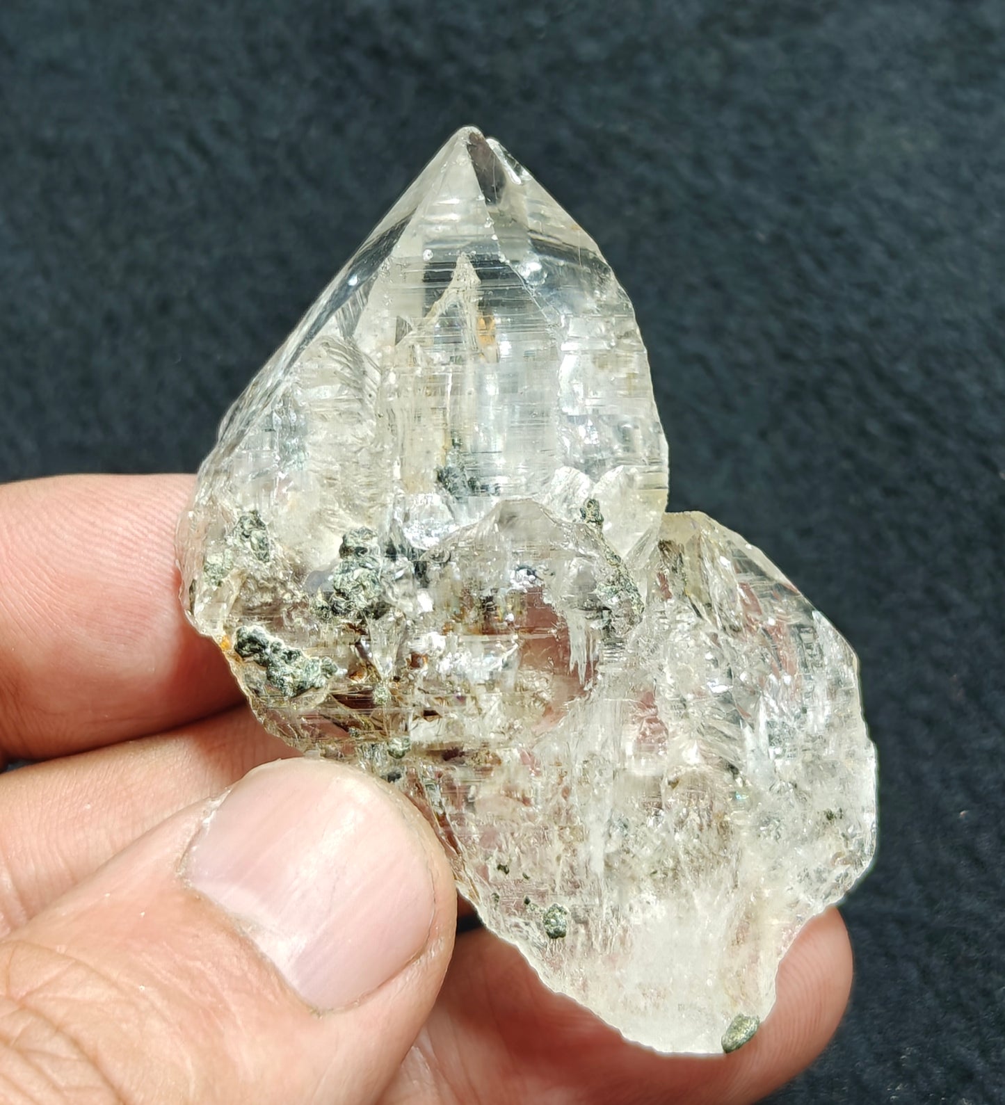 Terminated quartz crystal with unique inclusions 42 grams