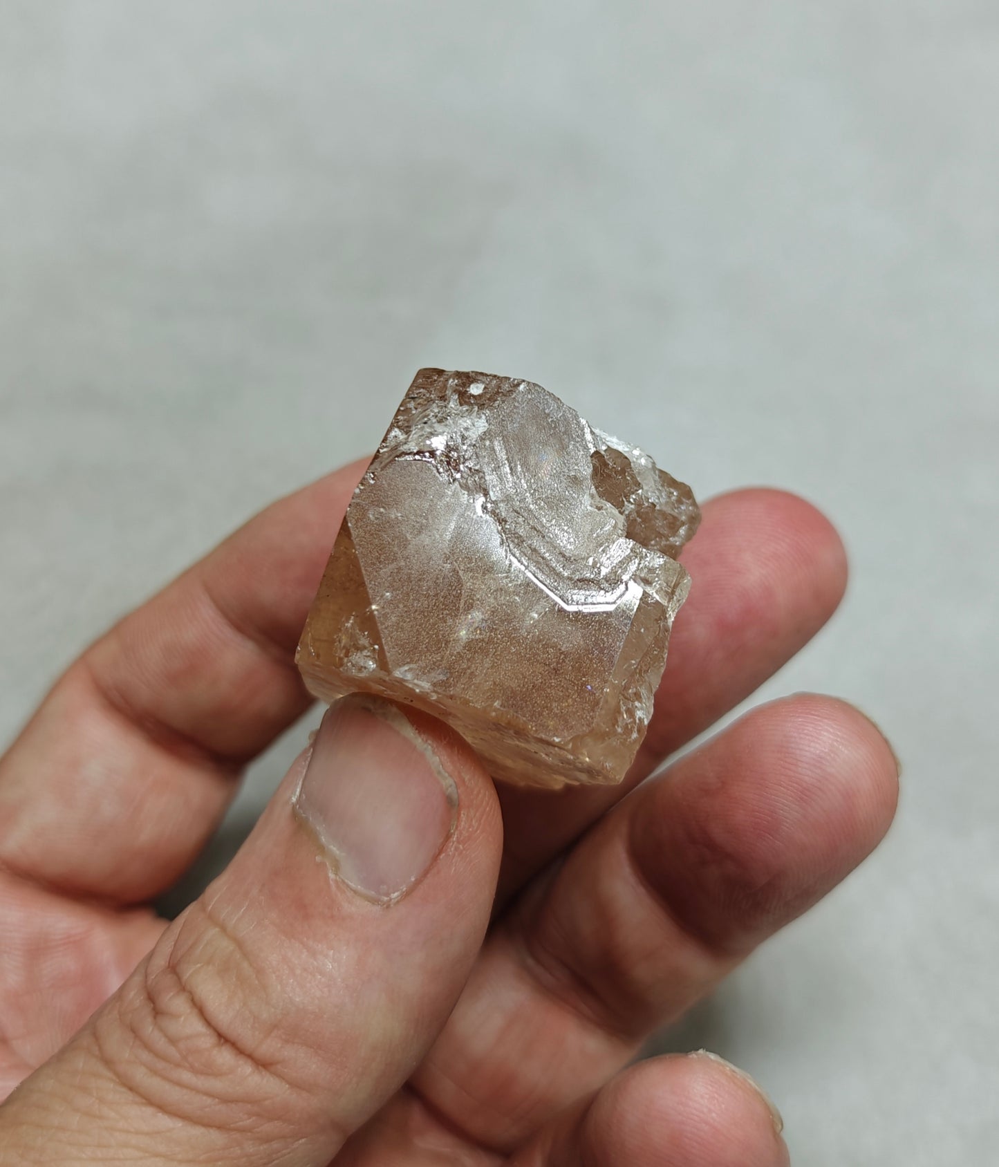 Peach color topaz crystal 86 grams