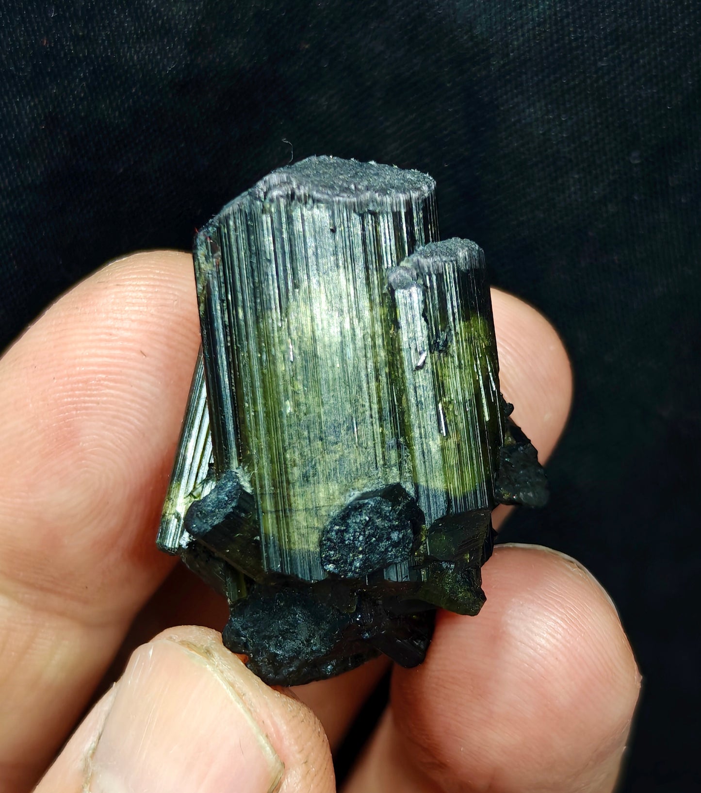 Dark green color Tourmaline crystal chatoyance 26 grams