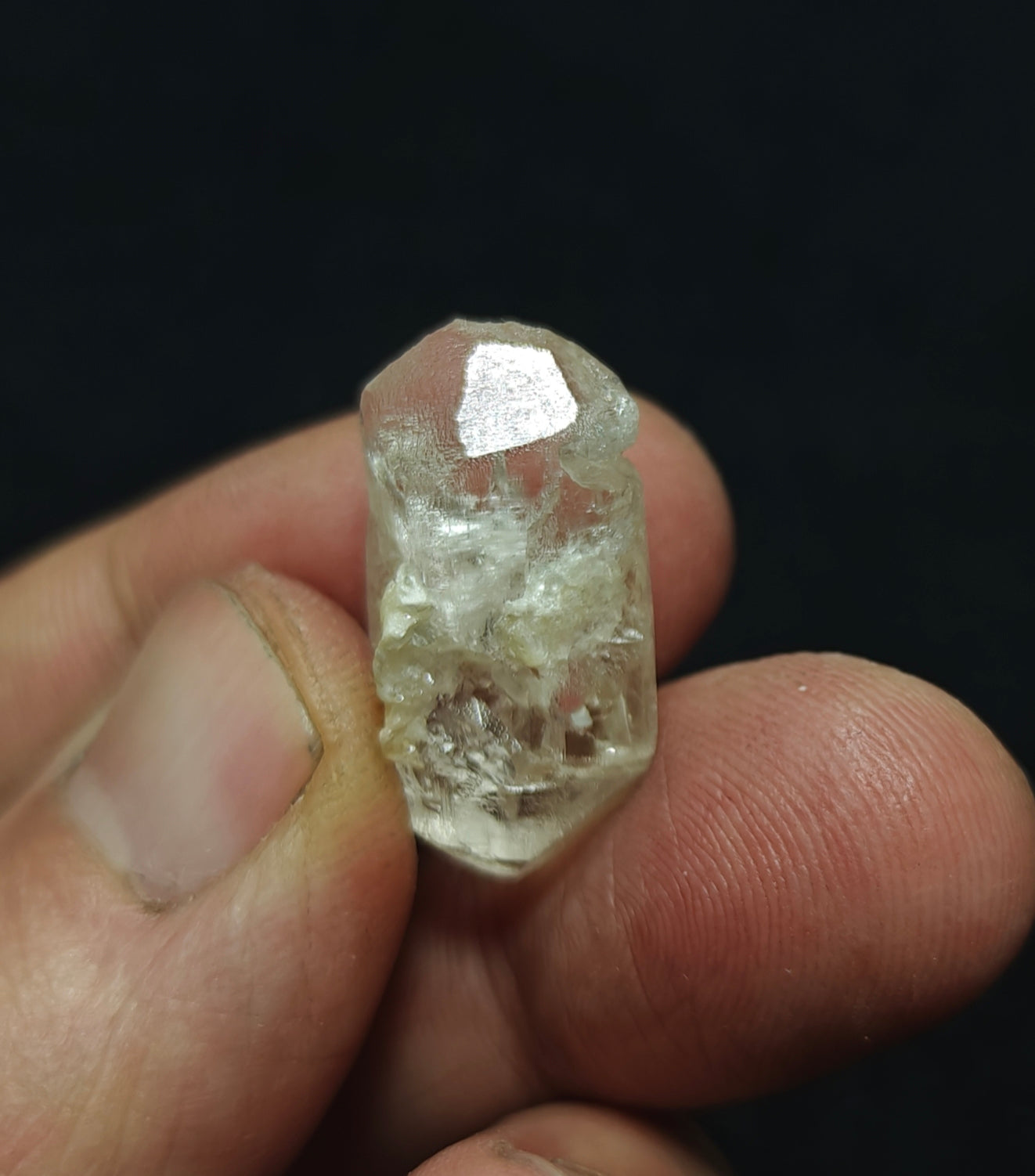 Double terminated topaz crystal