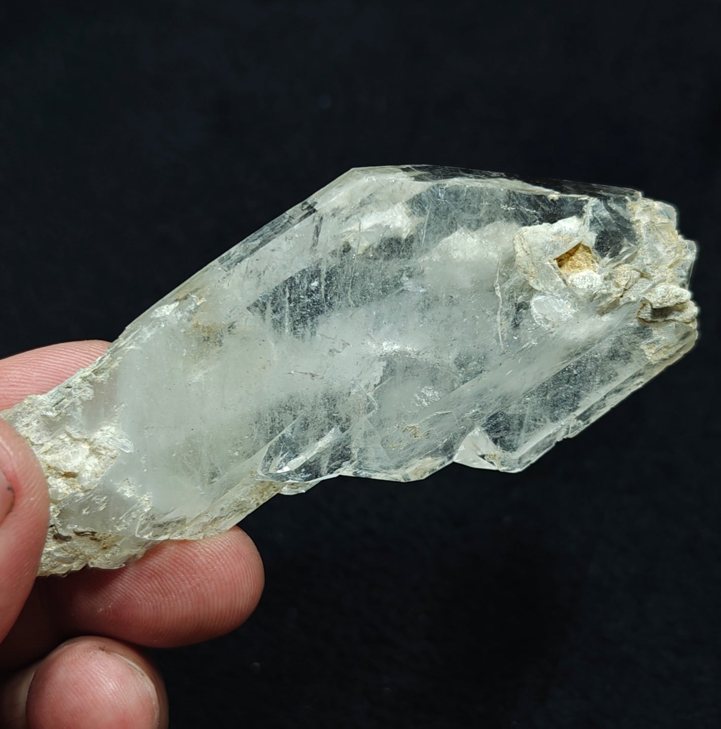 Single beautiful terminated Faden Quartz crystal specimen 79 grams