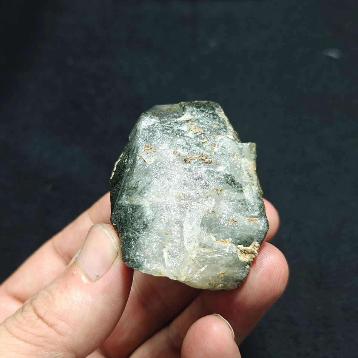 Hematite chlorite Quartz Crystal 125 grams
