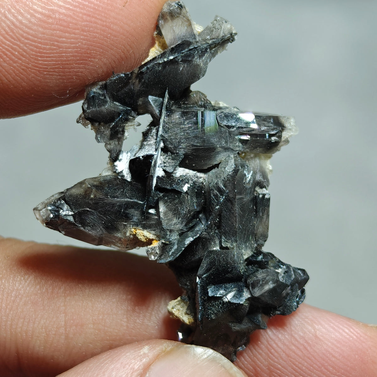 Brookite Quartz thumbnail cluster 6 grams