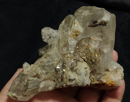 Natural terminated Quartz Crystal Specimen 436 grams