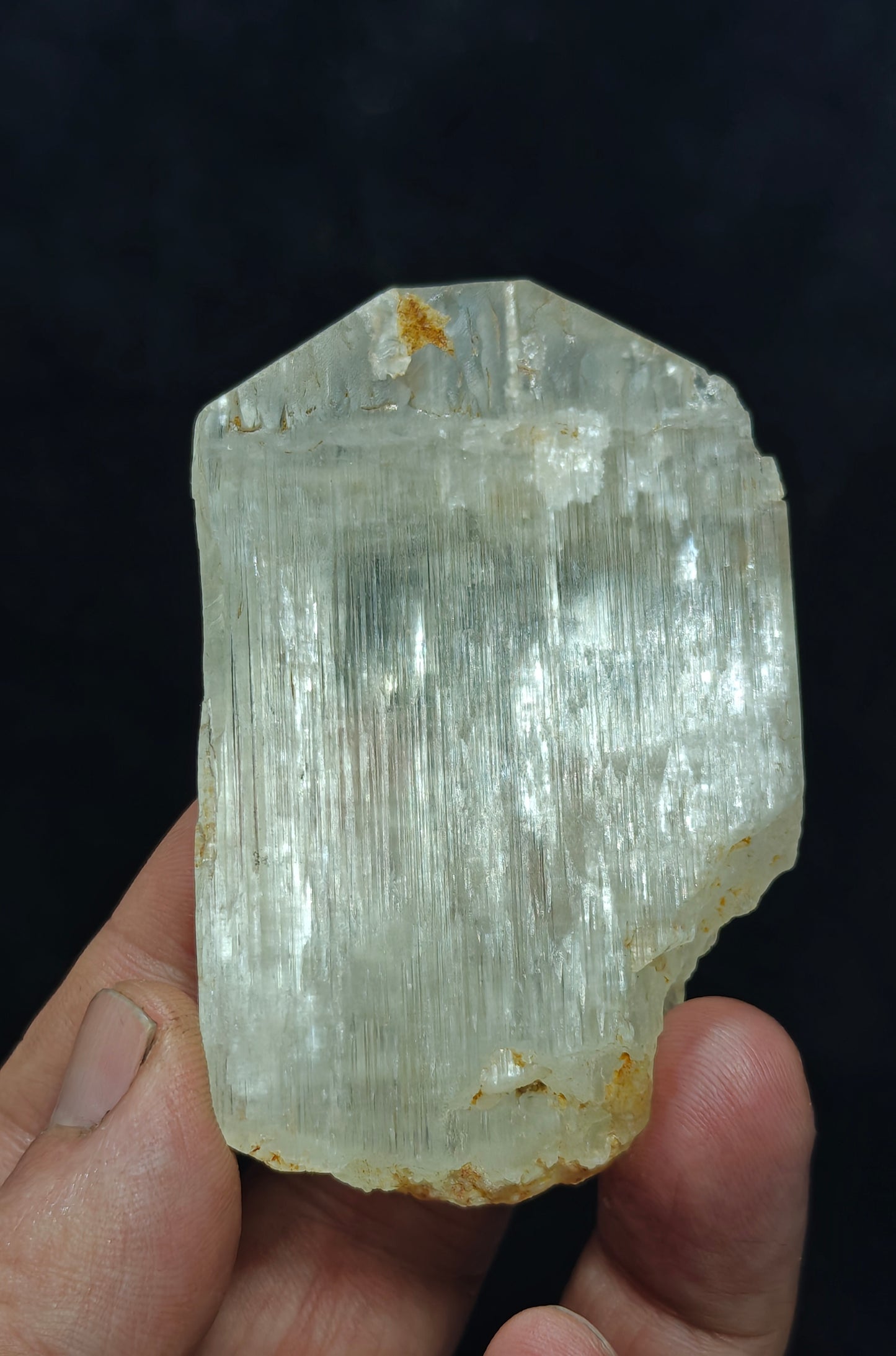Natural spodumene crystal 105 grams