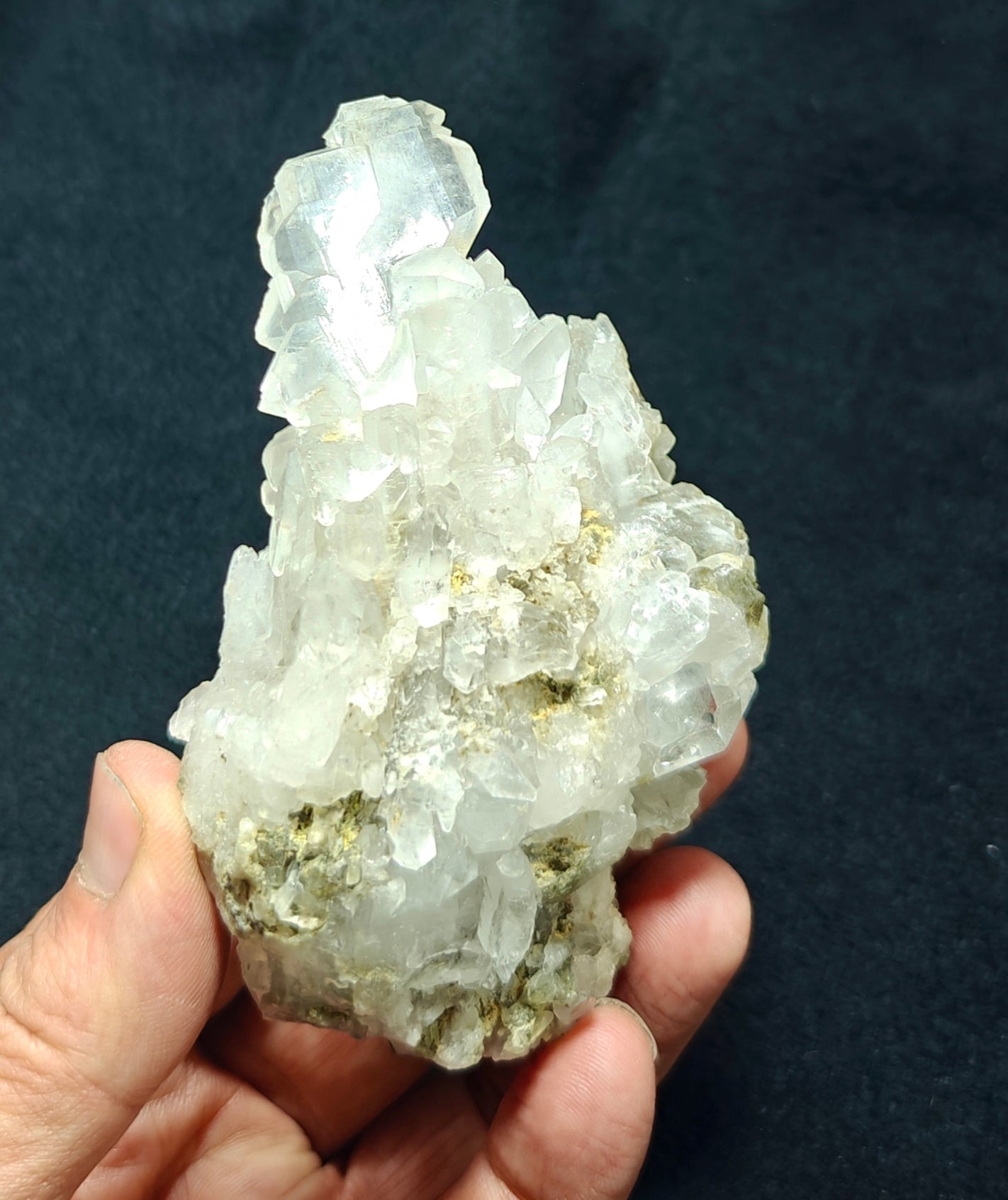 Natural Faden Quartz Crystal Specimen with chlorite inclusions 230 grams