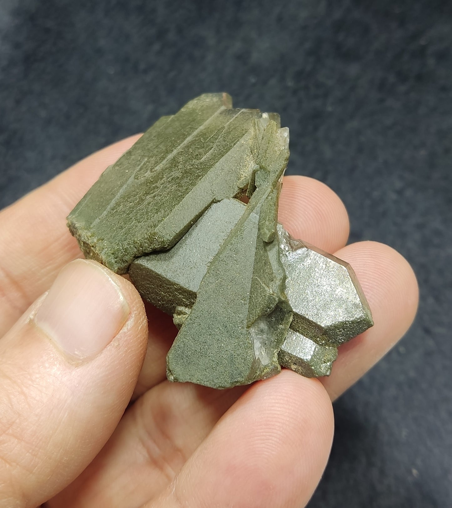 Terminated Chlorite Quartz cluster 28 grams