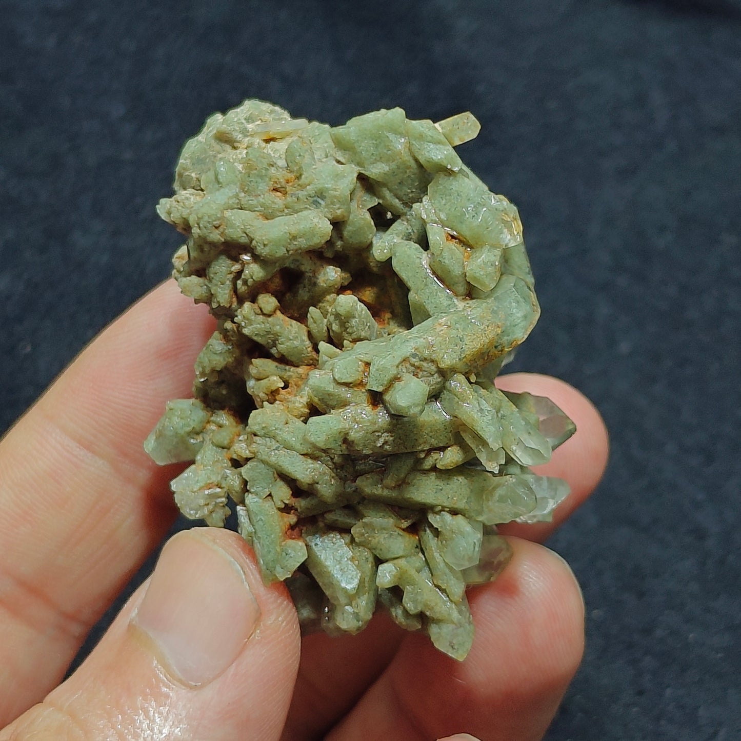 Chlorite Quartz crystal 63 grams