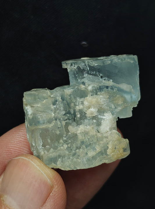 Etched Aquamarine floater Crystal 21 grams