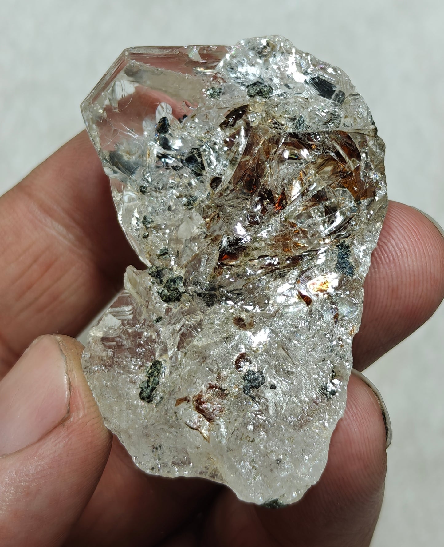 Terminated quartz crystal with unique inclusions 42 grams