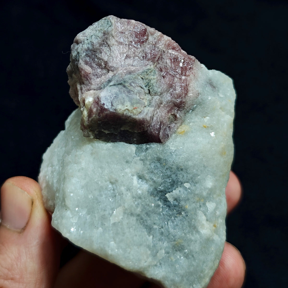 Natural fluorescent spinel specimen 294 grams