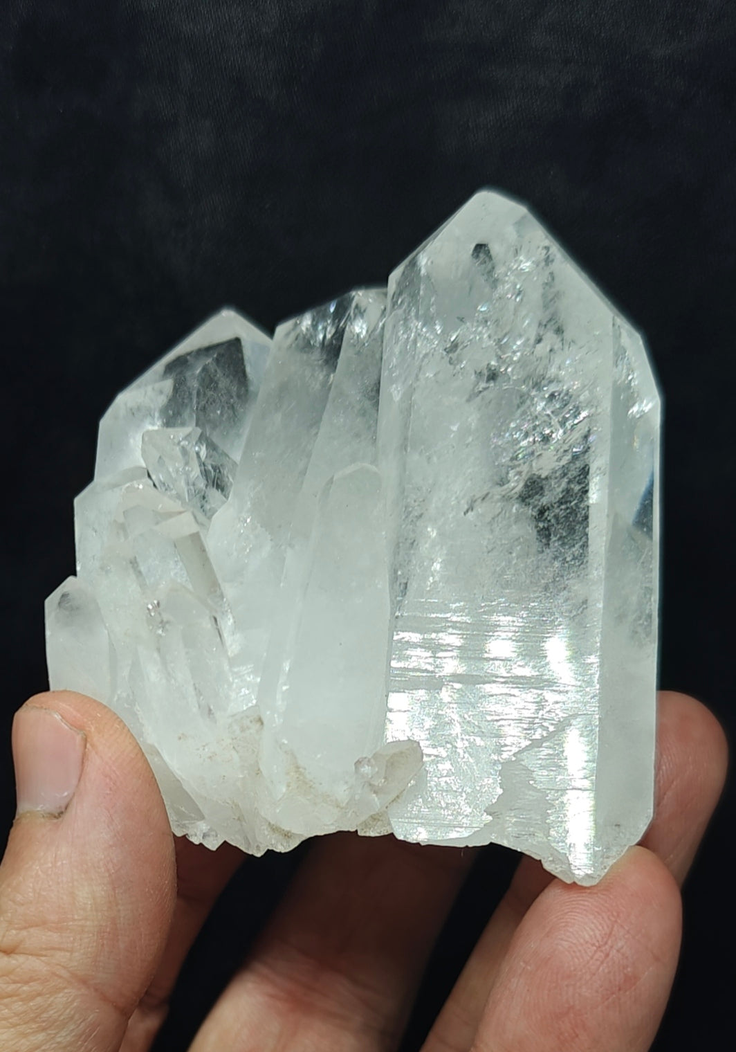 Natural clear Terminated Quartz Crystals cluster 250 grams