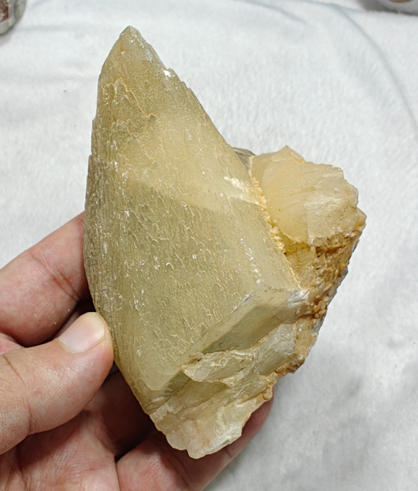 Single beautiful Dogteeth calcite crystals with beautiful terminations 419 grams