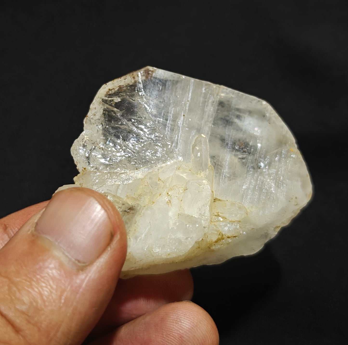 Natural faden quartz crystal 5.5x5x1.5cm