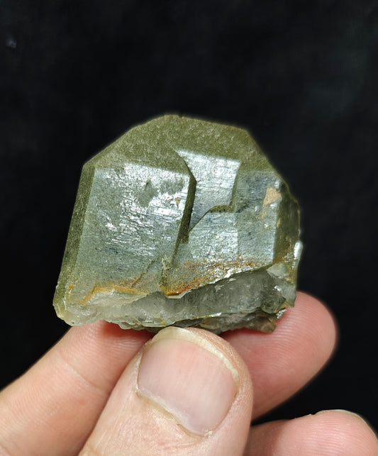 Natural chlorite quartz crystal 24 geams